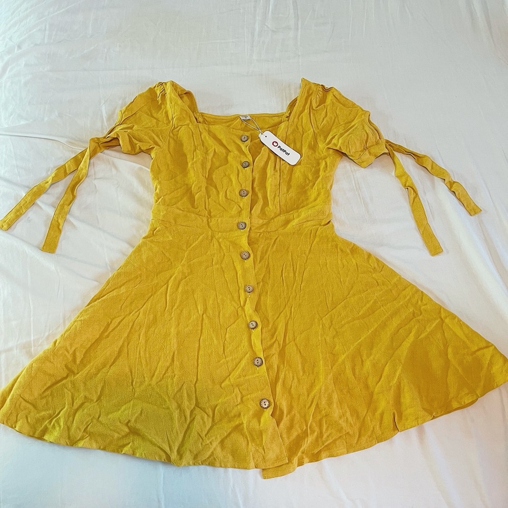 Women’s (S) Yellow Dress